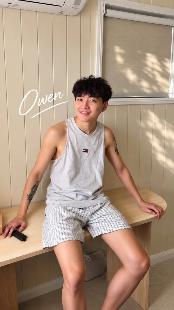 Owen, Aroman massage therapist